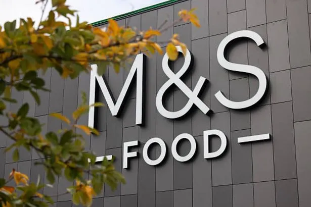 Shoppers Slam M&S £25 Valentine’s Day Meal Deal as Too Pricey Shoppers Slam M&S £25 Valentine’s Day Meal Deal as Too Pricey