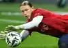 PSG Goalkeepers Use Rugby Pads to Prep for Arsenal Set-Pieces