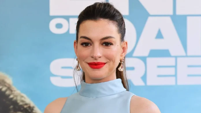 Anne Hathaway Debuts Baby Bump Amidst Pregnancy Rumors Anne Hathaway Debuts Baby Bump Amidst Pregnancy Rumors