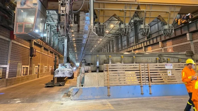 Australia’s Largest Aluminium Smelter Saved with .5B Government Deal