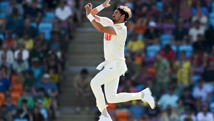 Australia Struggles Against Bangladesh in Test Cricket Opener