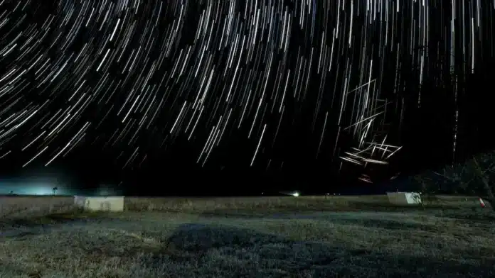 Mysterious Queensland Sky Lights Identified as Satellite Flares