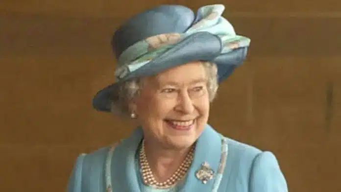 Queen Elizabeth II: Rare Glimpse of ‘Mum Mode’ at Balmoral Queen Elizabeth II: Rare Glimpse of ‘Mum Mode’ at Balmoral