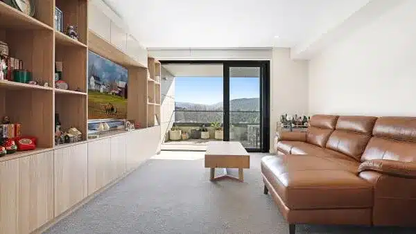 Wollongong Apartment Blends City Convenience with Escarpment Views
