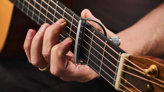 Tommy Emmanuel’s Capo Technique for Perfect Tuning