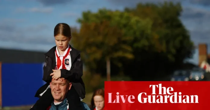 Europa League Kicks Off: Sunderland Faces AZ, Milan Hosts Benfica
