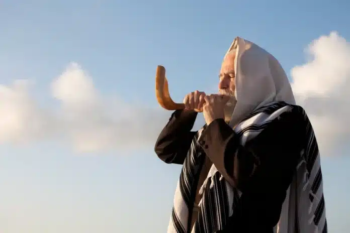 Yom Kippur: Understanding the Day of Atonement Yom Kippur: Understanding the Day of Atonement