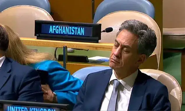 Foreign Secretary Ed Miliband Appears Sleepy During PM’s UN Speech